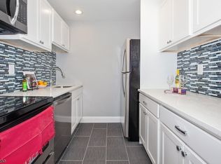 111 Mulberry St APT 2U, Newark, NJ 07102