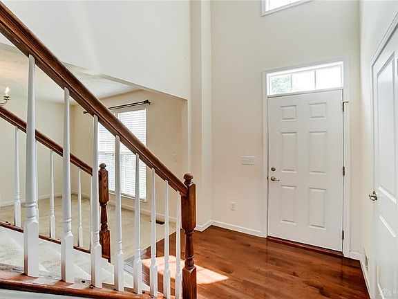 4th image of 9427 Oak Brook Dr