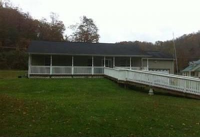 1st image of 96 Central Dr