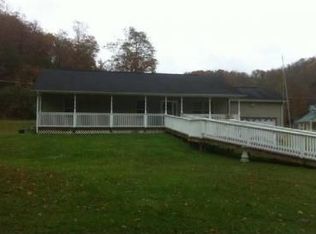 96 Central Dr, West Hamlin, WV 25571