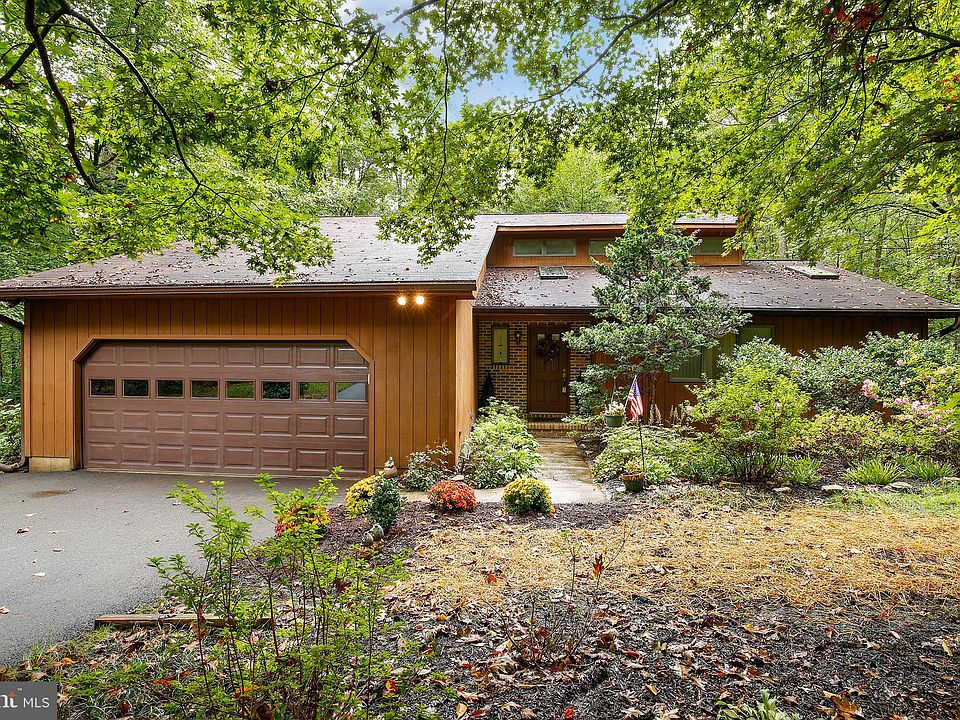 1st image of 1176 W Mahogany Ln