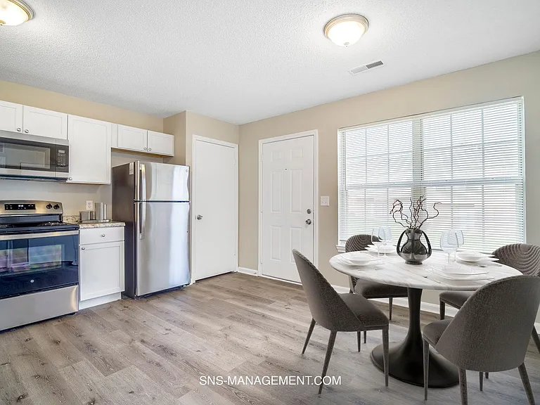 North Pointe Townhomes — Photo 14