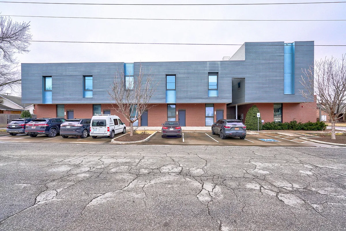 Building Photo - 1600 NW 16th St