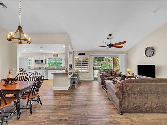 2nd image of 2929 Lotus Hill Dr