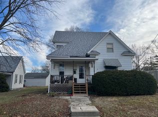 1232 S Main St, Jacksonville, IL 62650