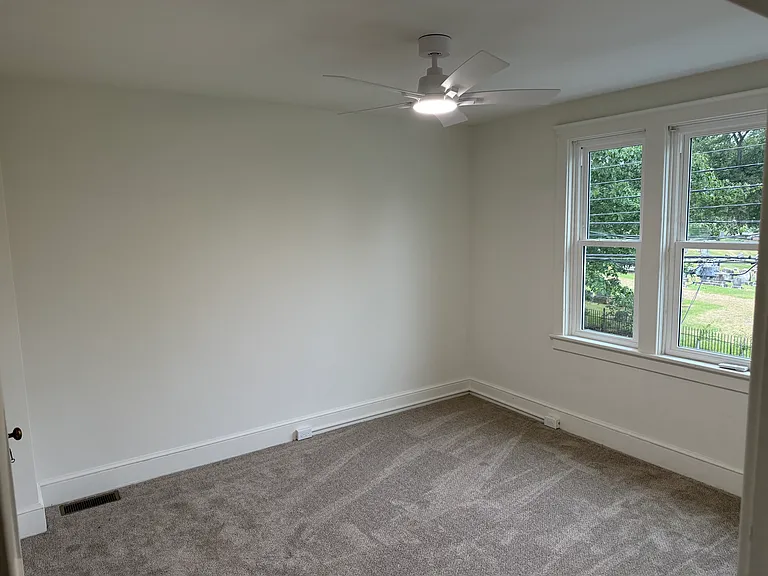 358 New Holland Ave — Photo 8