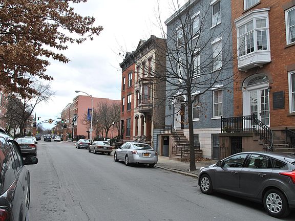 2nd image of 41 1st St #2