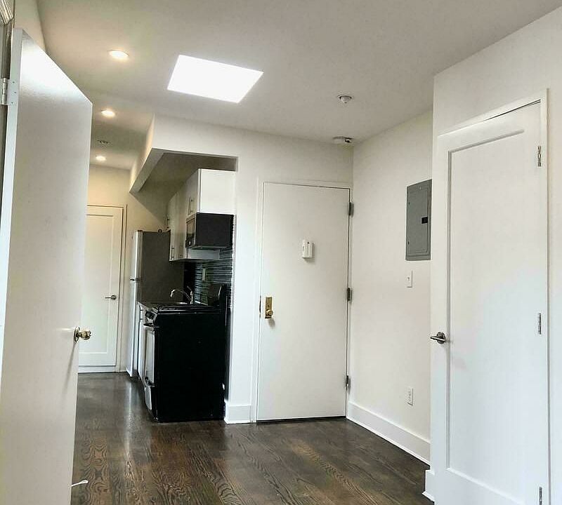 1st image of 230 E 7th St #4DD