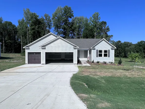 251 Paint Horse Dr, Benson, NC 27504