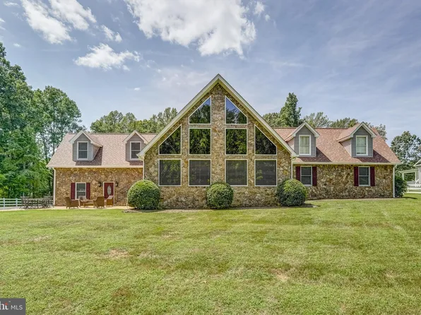 1183 Daniel Rd, Louisa, VA 23093