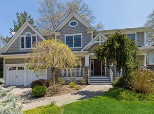 390 Lafayette St, Cresskill, NJ 07626