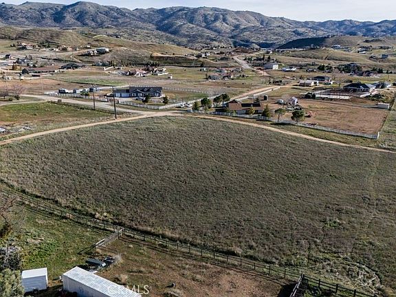 5th image of 0 Mariposa Ave