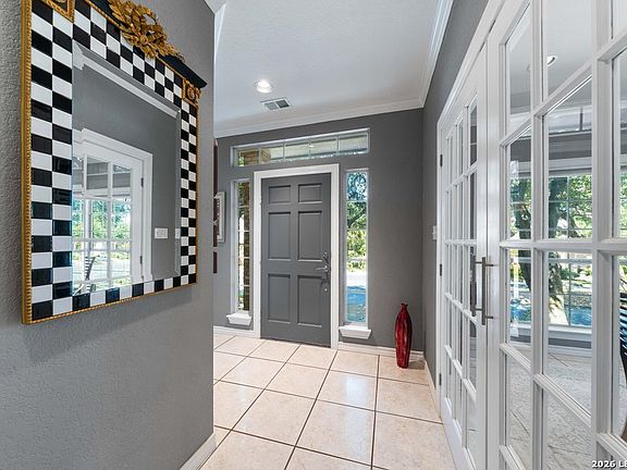 4th image of 108 Westcourt Ln