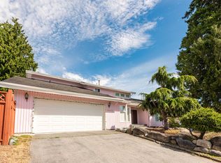 16111 10th Ave, Surrey, BC V4A 1A7