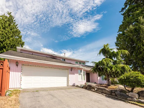 16111 10th Ave, Surrey, BC V4A 1A7