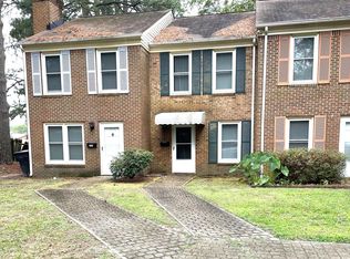 3233 Clover Hill Dr, Portsmouth, VA 23703