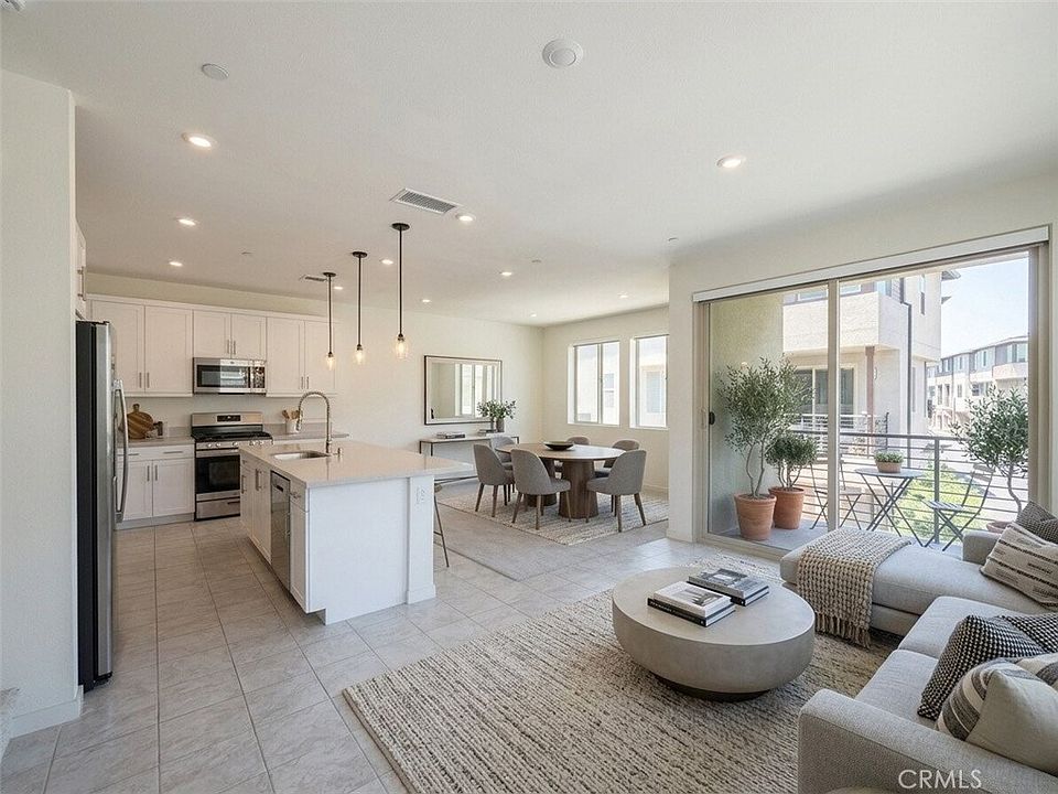 1st image of 1572 Lima Way Unit 2