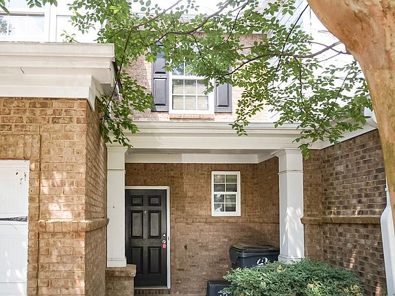 2nd image of 3433 Dianthus Ln