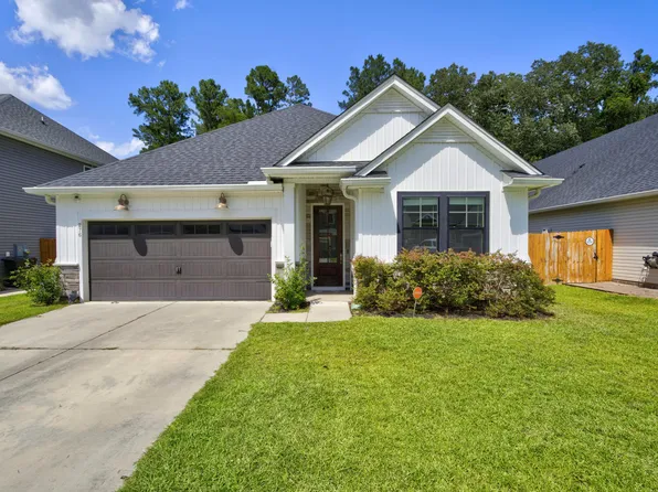 276 Whirlaway Dr, Moncks Corner, SC 29461