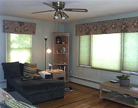 4th image of 40 Belcourt Ave