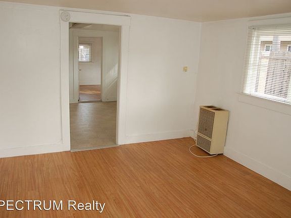 3rd image of 217 W Anapamu St APT 4