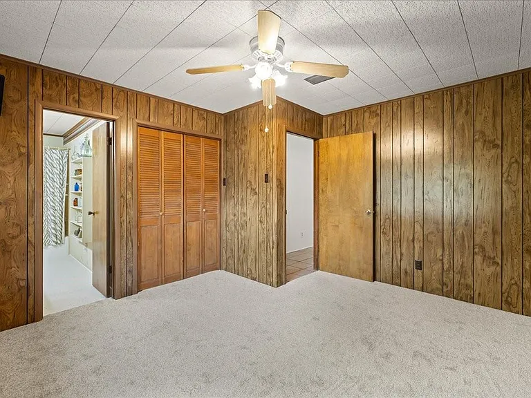 130 Elm St — Photo 14