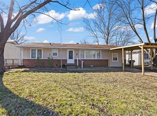 1614 Glennan Dr, Okmulgee, OK 74447
