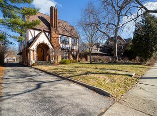 18717 Winslow Rd FLOOR 3, Shaker Heights, OH 44122