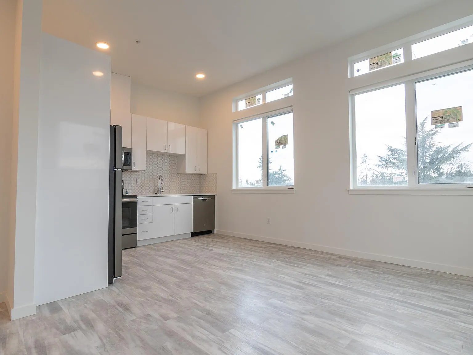 1 bed, 586 sqft, $1,350 — Photo 4