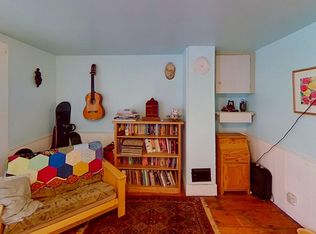 1157 N Pleasant St, Amherst, MA 01002