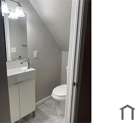 39 S Hawthorne Rd — Photo 12