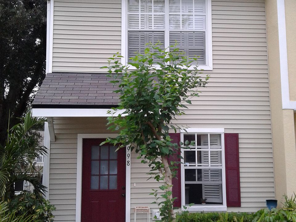 1st image of 6998 Woodlake Dr