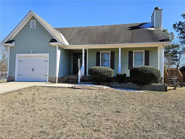 107 Kristin Ave, Spring Lake, NC 28390