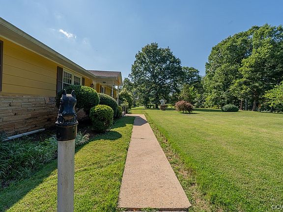 2nd image of 1167 Winnsville Dr