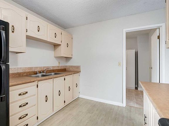 5th image of 4527 E 73rd St NW #6