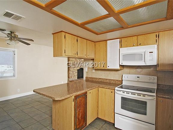 4th image of 1821 Blue Mountain Dr