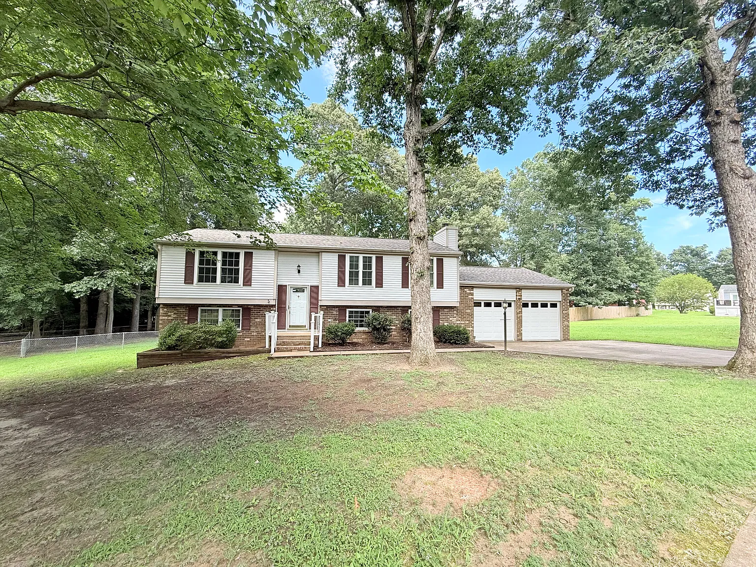 3 bed, 1649 sqft, $2,350 — Photo 3