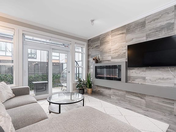 4th image of 16488 64th Ave #11