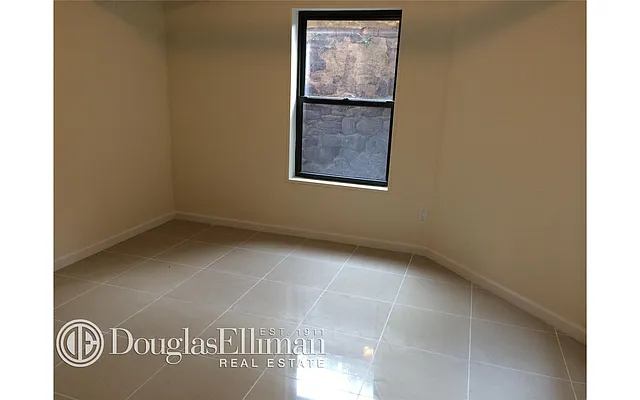 Rented by Douglas Elliman | media 16