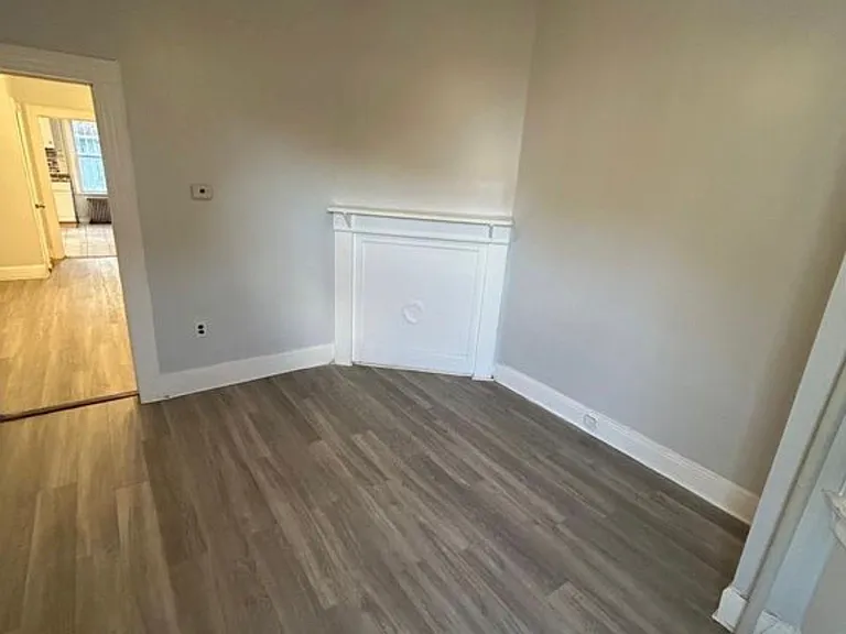 52 Kent St #1R — Photo 5