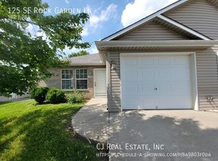 125 SE Rock Garden Ln, Blue Springs, MO 64064