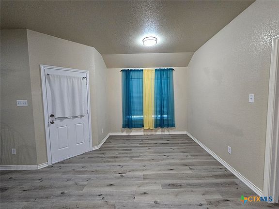 5th image of 108 Centennial St