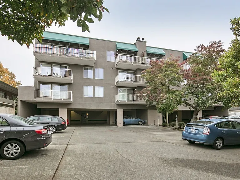 View On California - Spacious with Modern Updates, fireplace (select units) & private balcony | P... — Photo 45