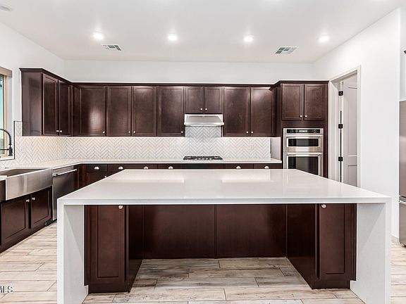 4th image of 8203 N 173RD Avenue