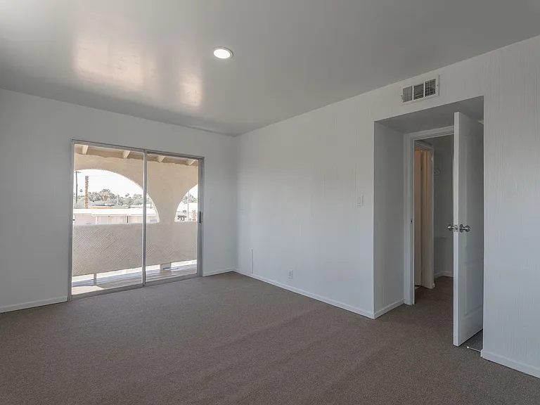 2298 Golden Arrow Dr — Photo 15