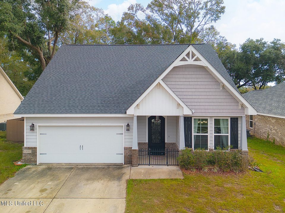 1st image of 14044 Plantation Oaks Dr