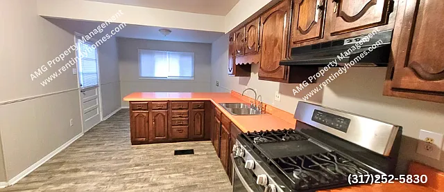 7361 Westchester Dr — Photo 7