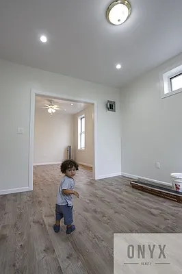 Rented by Onyx | media 11