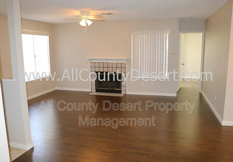 52020 Avenida Mendoza — Photo 2