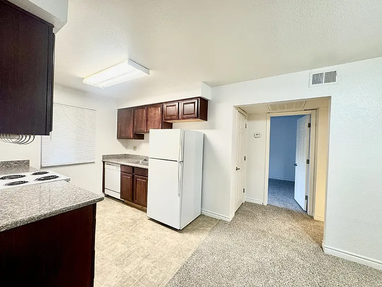 5000 Indian River Dr #484 — Photo 9